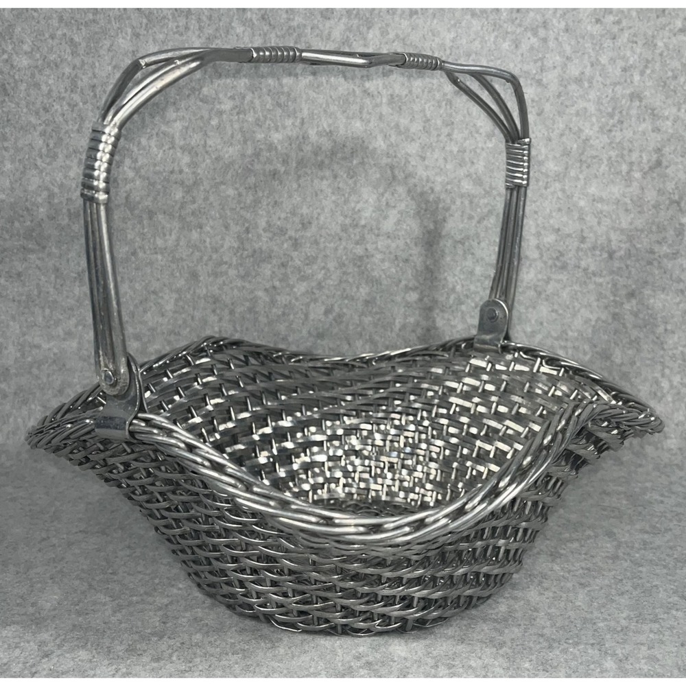 VTG Silver Tone Metal Woven Wire Basket With Fold Down Handle Decor Centerpiece - Picture 3 of 14
